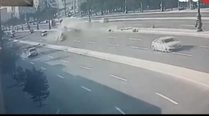 "Qəzaların qarşısını almaq üçün yol polisinin gizli xidmətinə qayıtmalıyıq" - Ekspert 