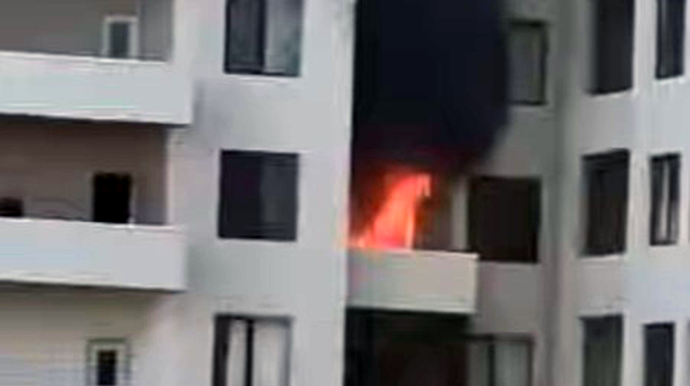 Yanan binanın sakinlərinə təzminat ayrıldı