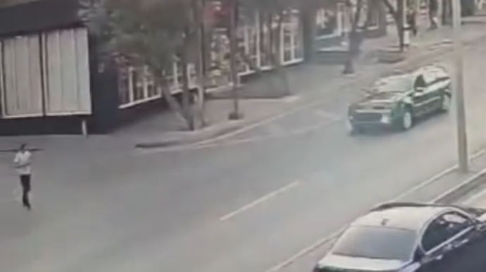 Qayda pozan nömrəsiz "Renault" sürücüsü həbs edildi - VİDEO 