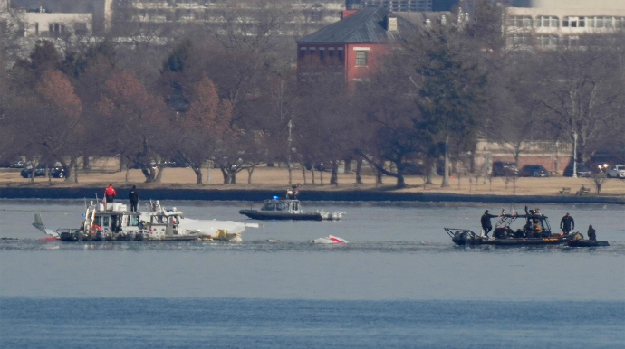 Vaşinqtonda aviaqəza: Helikopter pilotunun müəmmalı qərarı
