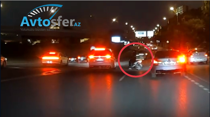 Pul qazanmağı öz həyatından üstün tutan moto kuryer ölümlə üz-üzə qaldı - VİDEO