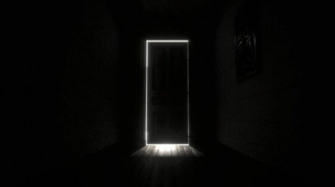 Bakıda FACİƏ:  Üzərinə qapı düşən körpə öldü