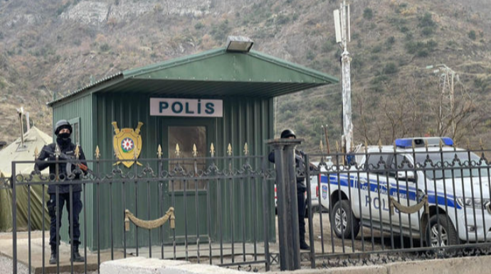 Gorus-Qafan yolundakı Azərbaycan postlarından yeni görüntülər  - FOTO