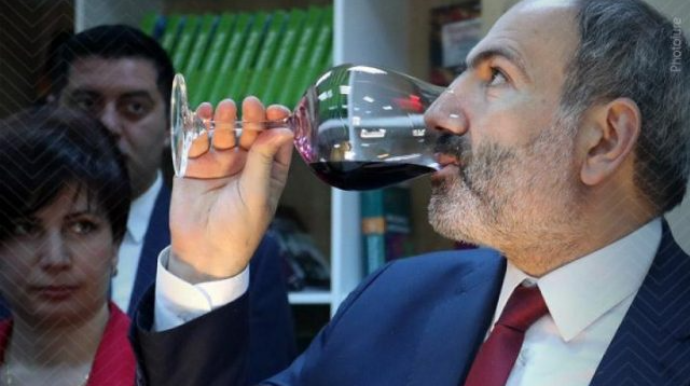 Ermənistan parlamenti son ayda 10 min dollarlıq konyak alıb - Paşinyan büdcəni dağıdır 