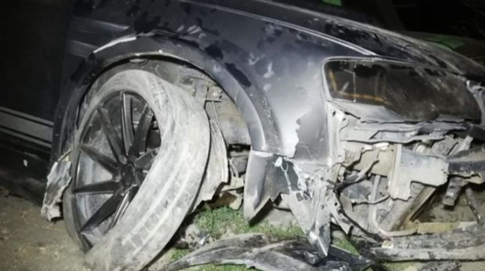 Sumqayıtda maşın aşdı, yaralı var  - FOTO