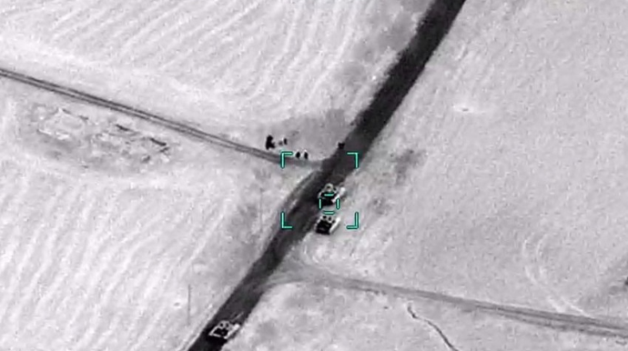 Düşmənin daha iki tankının məhv edilməsinin görüntüləri 