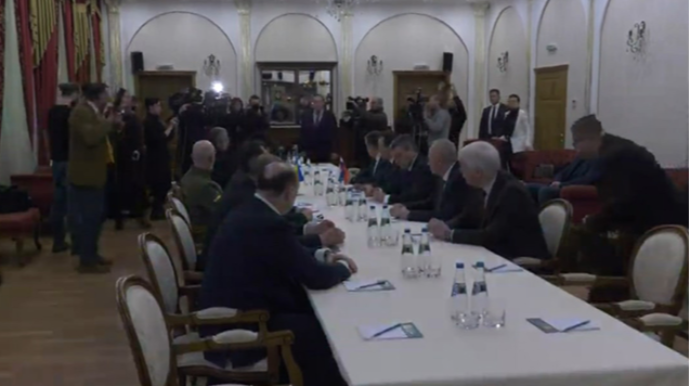 Rusiya-Ukrayna görüşündən ilk görüntülər - Video + Yenilənir 