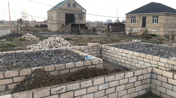 Ev tikintisində yeni şərt - “Tanış usta” dövrü bitir? 