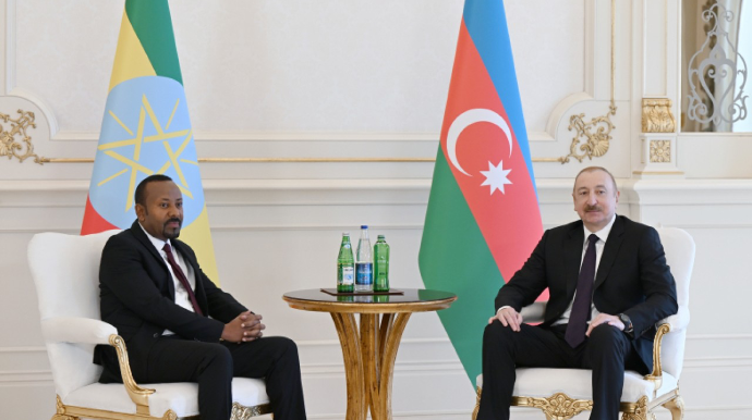 Prezident Efiopiyanın Baş naziri ilə təkbətək görüşdü - FOTO