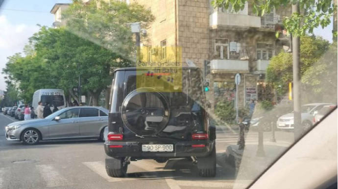 "Galenwagen"i yolun ortasına atıb piyadalara və sürücülərə mane oldu   - FOTO