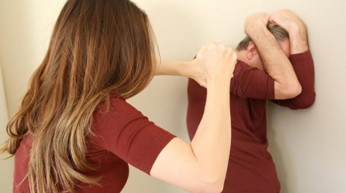 Bu il 185 qadın və 22 kişi zorakılıqla bağlı Dövlət Komitəsinə müraciət edib 