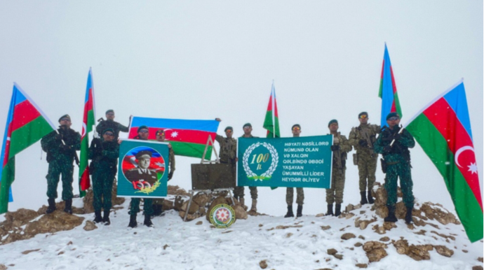 Bir qrup sərhədçinin “Heydər Əliyev zirvəsi”nə yürüş etdi  - VİDEO