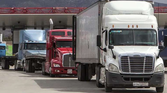 Trampın yeni gömrük rüsumları Meksikaya 15 milyard dollara başa gələ bilər