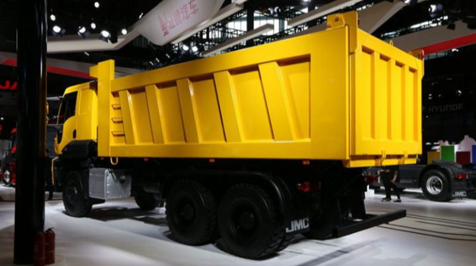 Azərbaycana yük avtomobillərinin idxalı 2 dəfə artıb