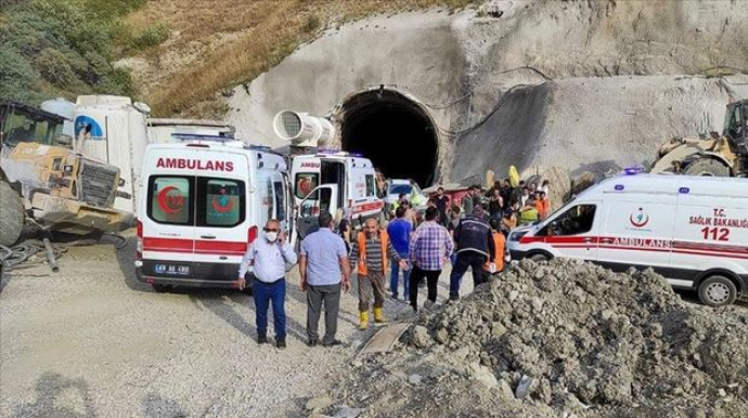 Türkiyədə tunel çökdü, işçilər dağıntılar altında qaldı