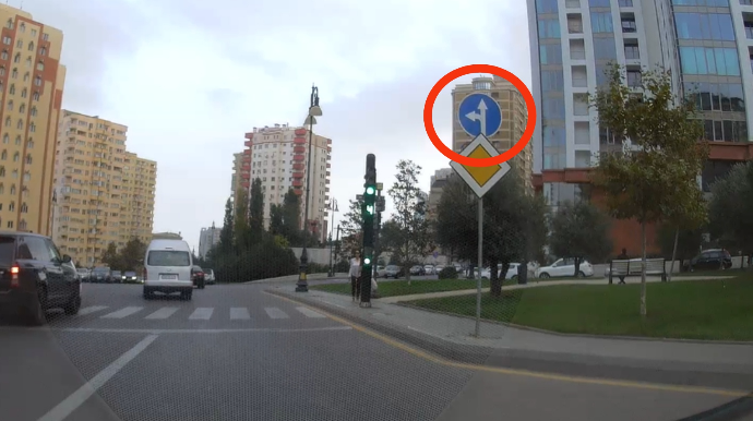 Bakıda səhv quraşdırılmış nişana görə sürücülər cərimələnir - DİQQƏT - VİDEO