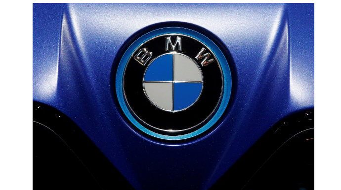 “BMW” Rusiyada istehsalı dayandırır 