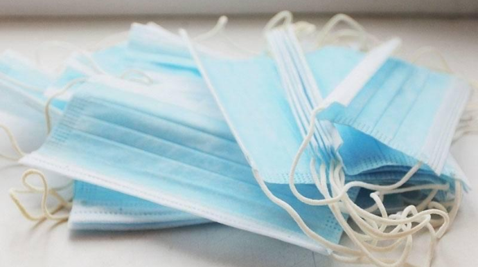 KİV:  "Birdəfəlik maskalar təhlükə yaradır"