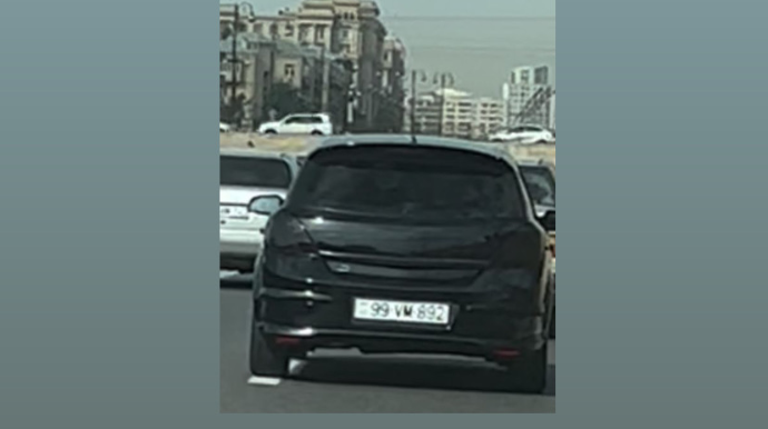 Prospektdə “oyun çıxardan”  sürücü dəfələrlə qayda pozdu  - VİDEO