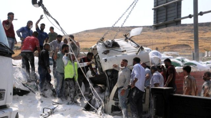 Əyləci xarab olan TIR yük maşınına çırpıldı;  3 ölü, 5 yaralı - FOTO 