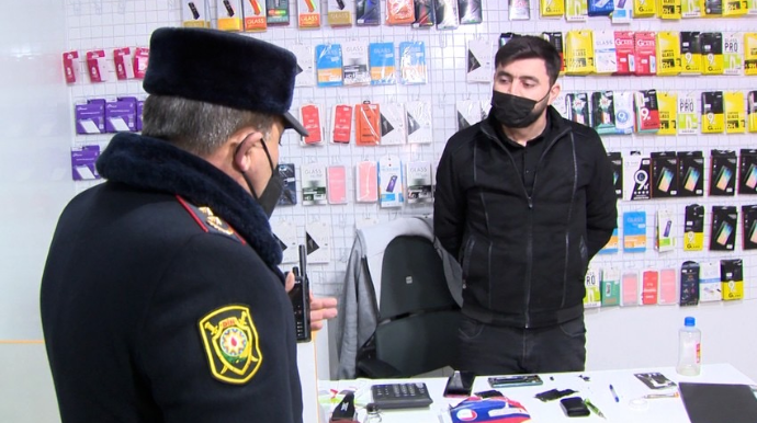 Sumqayıtda reyd keçirildi, mağazalara maskasız daxil olanlar cərimələndi   - VİDEO