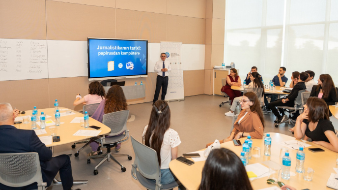 Mətbuatın 150 illiyi ilə əlaqədar keçirilən seminarlar yekunlaşıb - FOTO