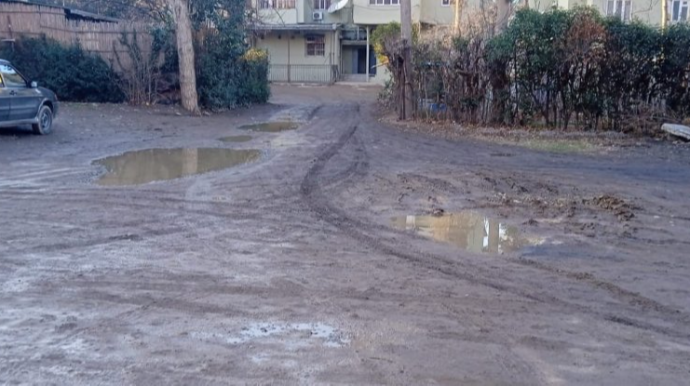 Sakinlərin yol problemi:  "3 ildir eyni sözü deyirlər" - FOTO 