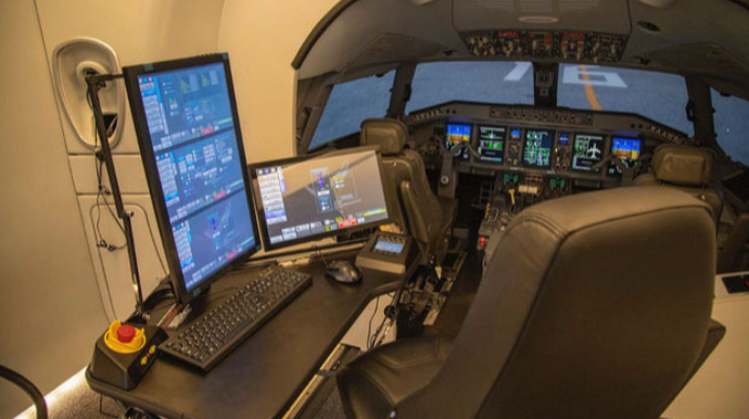 AZAL-ın Pilotların Hazırlığı Mərkəzində yeni müasir uçuş trenajoru quraşdırılıb  - FOTO - VİDEO