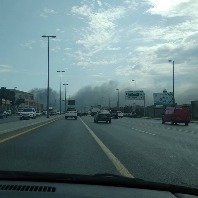 Bakıdakı yanğınla bağlı rəsmi açıqlama yayıb - FOTO