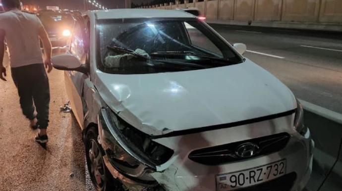 Bakı-Sumqayıt şosesində qəza  - Bir nəfər xəsarət aldı - FOTO - VİDEO 