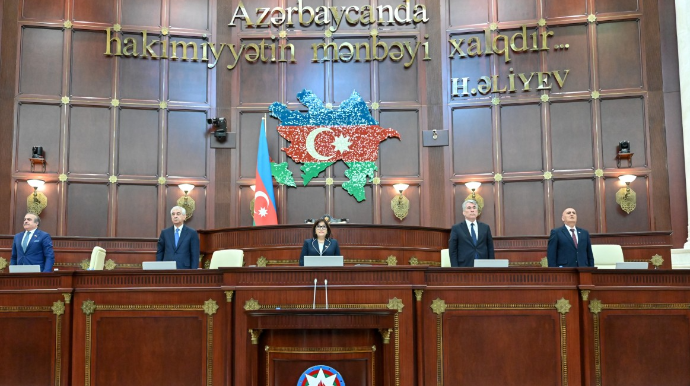 Milli Məclisin növbədənkənar sessiyasının ilk iclası başladı 