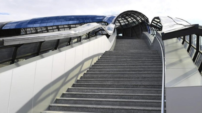 Bakıda bu keçiddəki lift iki aydır işləmir - VİDEO