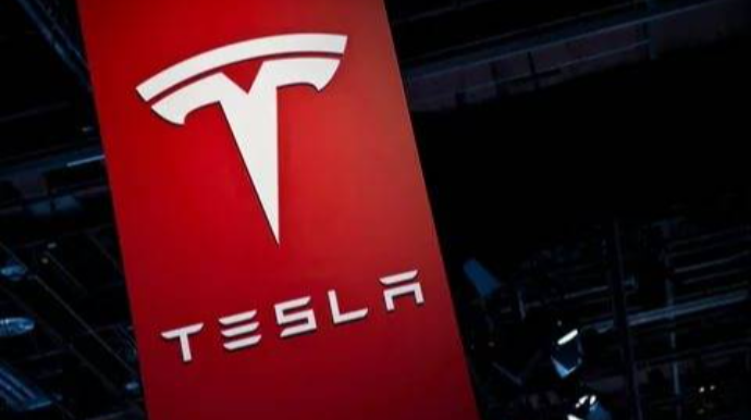 “Tesla” üçüncü rübdə rekord mənfəət əldə edib 