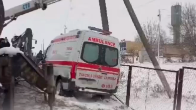 Ağcabədidə təcili tibbi yardım maşını qəzaya düşdü - VİDEO 