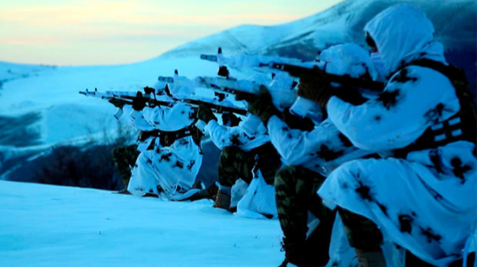 Komandolar şərti pusqudan məharətlə çıxdılar - FOTO/VİDEO 