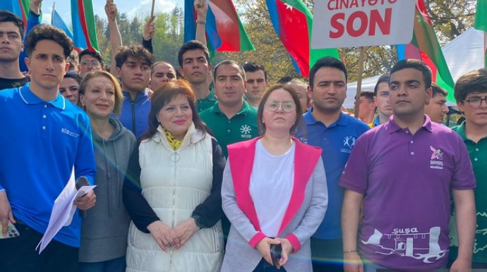 Azərbaycanlı ekofəalların Laçın-Xankəndi yolunda keçirdikləri etiraz aksiyası saat 18:00-dan müvəqqəti dayandırılır 