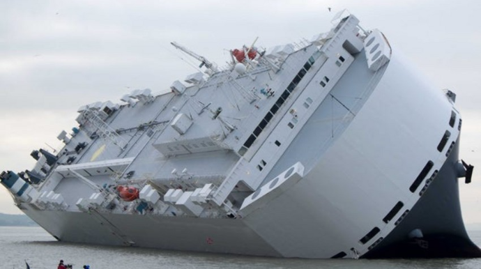 Yaponiyada gəmilər toqquşub, ölən və yaralanan var 