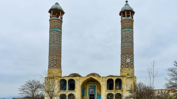 В Агдамской мечети впервые за 27 лет прозвучал азан  - ВИДЕО