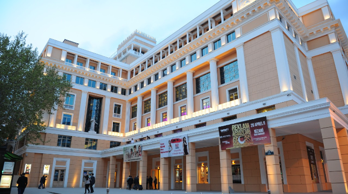 Nizami Kino Mərkəzi müdaxiləyə məruz qaldı - FOTO 