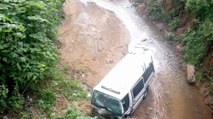 Avtobus körpüdən çaya AŞDI: onlarla idmançı ÖLDÜ
