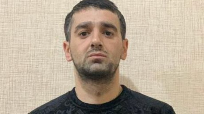 Keşlə dəmir yolu stansiyasında silahlı şəxs saxlanılıb  - FOTO