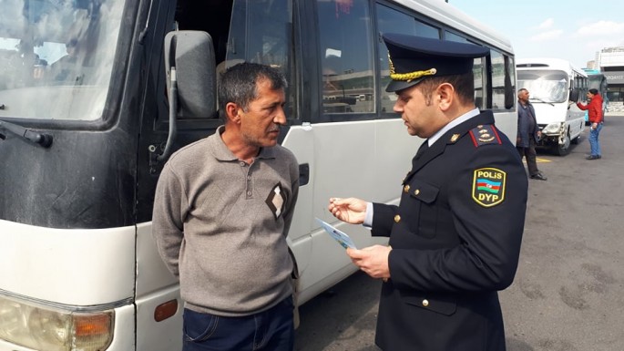 Yol polisi növbəti maarifləndirici tədbir keçirir - FOTO