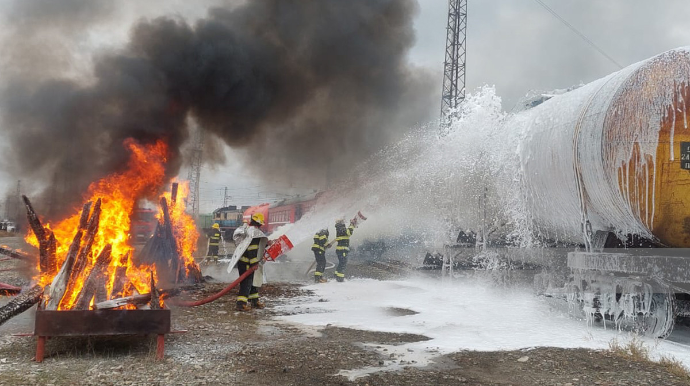 Nəqliyyat qəzaları zamanı xilasetmə əməliyyatları mövzusunda təlim keçirilib - FOTO 