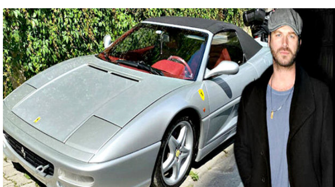 Məşhur aktyor lüks avtomobilini sata bilmir  - FOTO