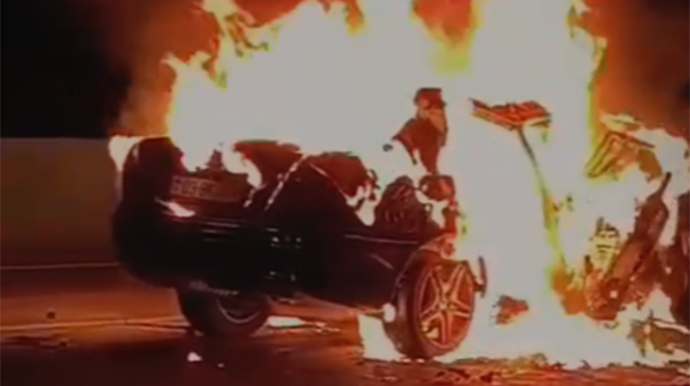 Bakı-Quba yolunda ağır qəza  - Maşın alovlandı, sürücü öldü - VİDEO