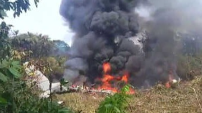 100-dən çox hərbçinin olduğu təyyarə qəzaya uğradı - VİDEO 