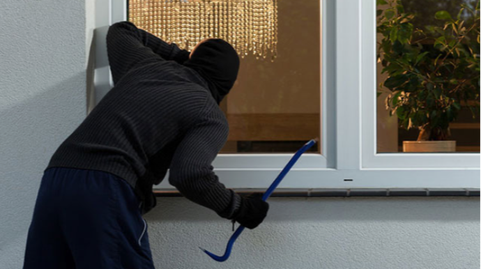 Evlərdən 3200 manatlıq oğurluq edən şəxs saxlanıldı