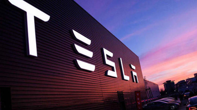 "Tesla"nın bazar dəyəri 50 mlrd. dollar azalıb