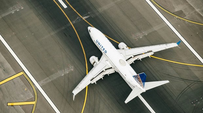 “Boeing” boltları bərkidilməyən  təyyarələrə görə proqram menecerini işdən çıxartdı 