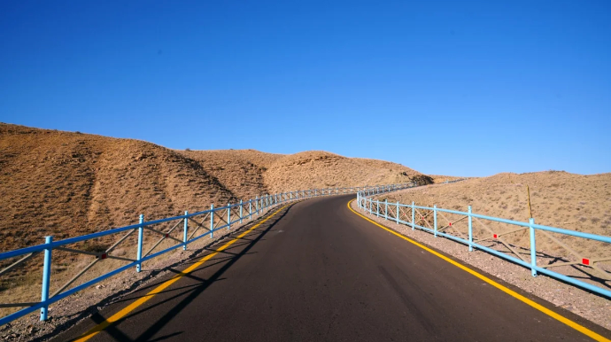 Naxçıvanda ümumi uzunluğu 94 kilometrdən çox olan yollar əsaslı təmir olunacaq 